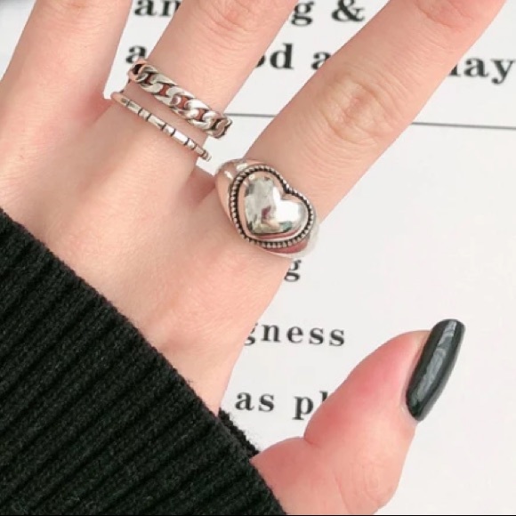 🤍Insta big heart sterling silver ring - Picture 5 of 6